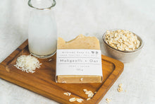 Load image into Gallery viewer, Makgeolli & Oat | Rice Wine Exfoliant Bar
